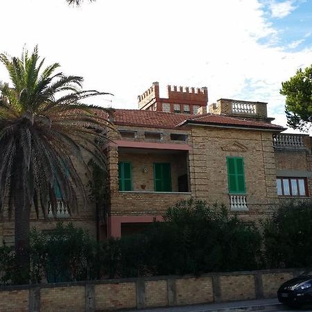 Appartamento Esmeralda Tortoreto Εξωτερικό φωτογραφία